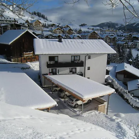 Lärchenhof 3*