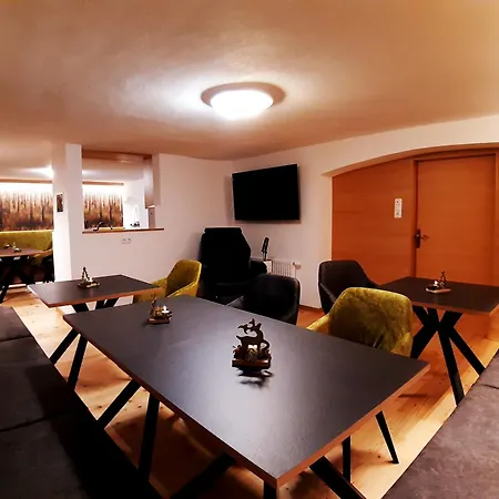 Laerchenhof سيرفاوس