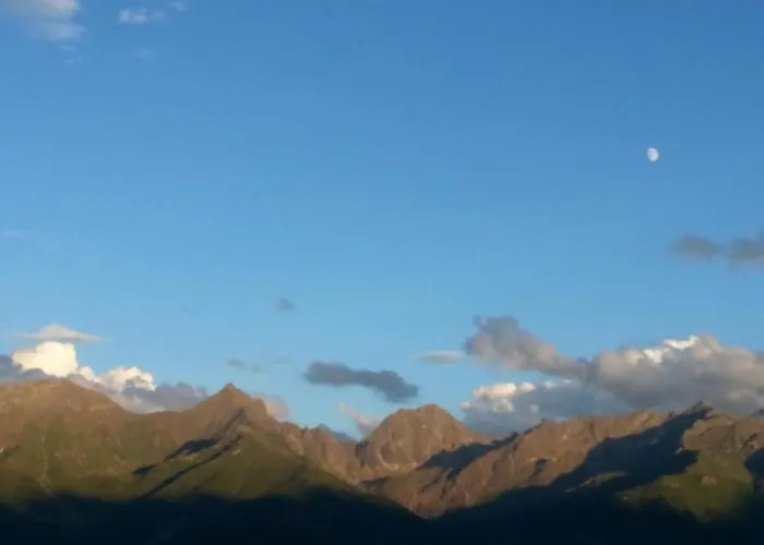 Laerchenhof بيت ضيافة سيرفاوس