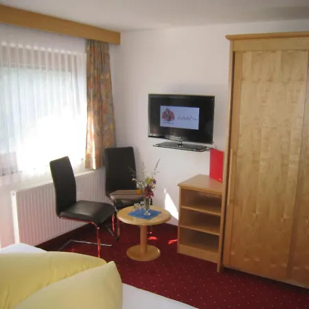 Laerchenhof Серфаус